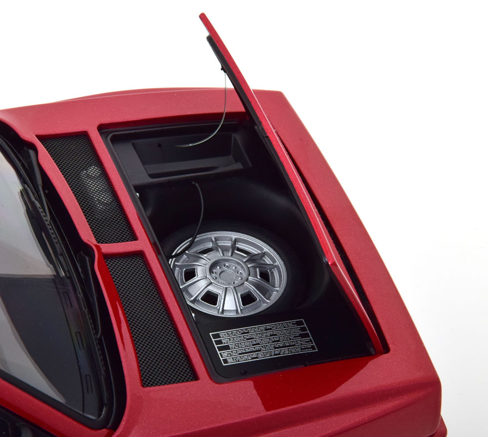 1:18 AUTOart Lancia Delta S4 1985 red