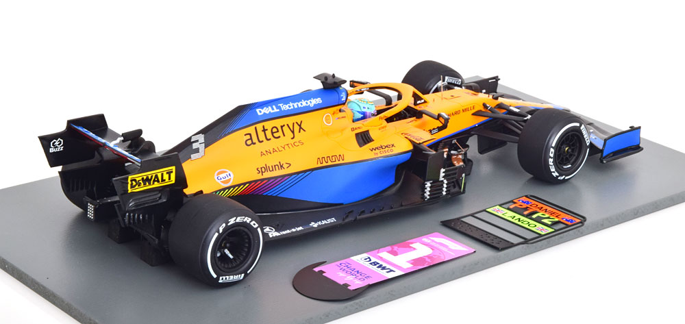 1:18 Spark McLaren MCL35M Winner GP Italy Ricciardo 2021