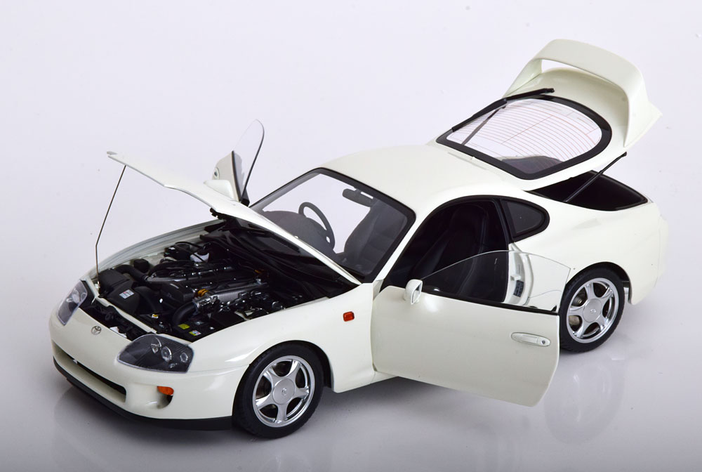 1:18 LCD Models Toyota Supra A80 with lifting platform 1993-2002