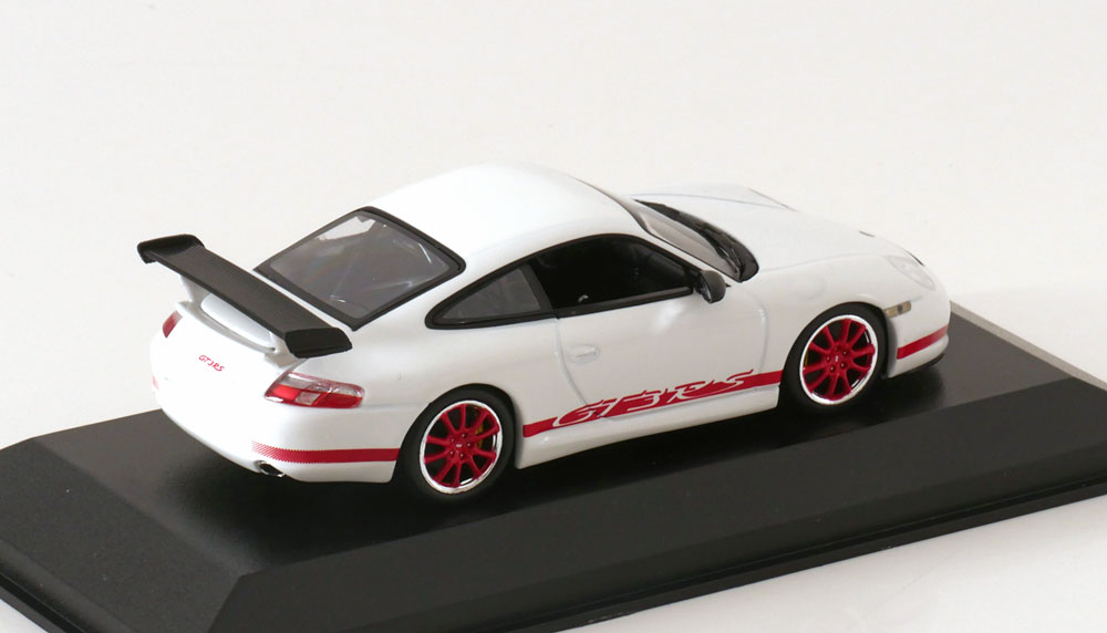 1:43 Minichamps Porsche 911 (996) GT3 RS 2002 white/red