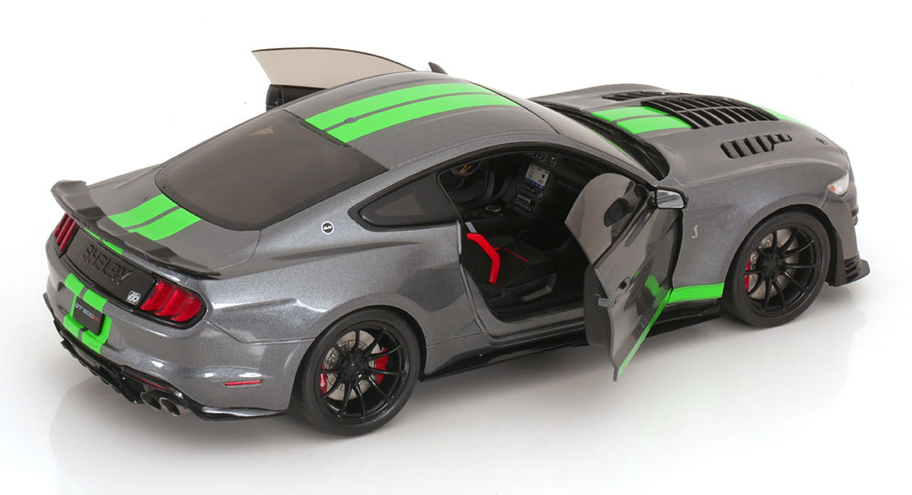 1:18 Solido Ford Shelby Mustang GT500 greymetallic/lightgreen