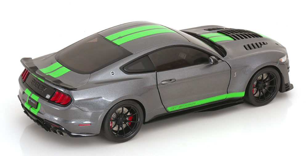 1:18 Solido Ford Shelby Mustang GT500 greymetallic/lightgreen